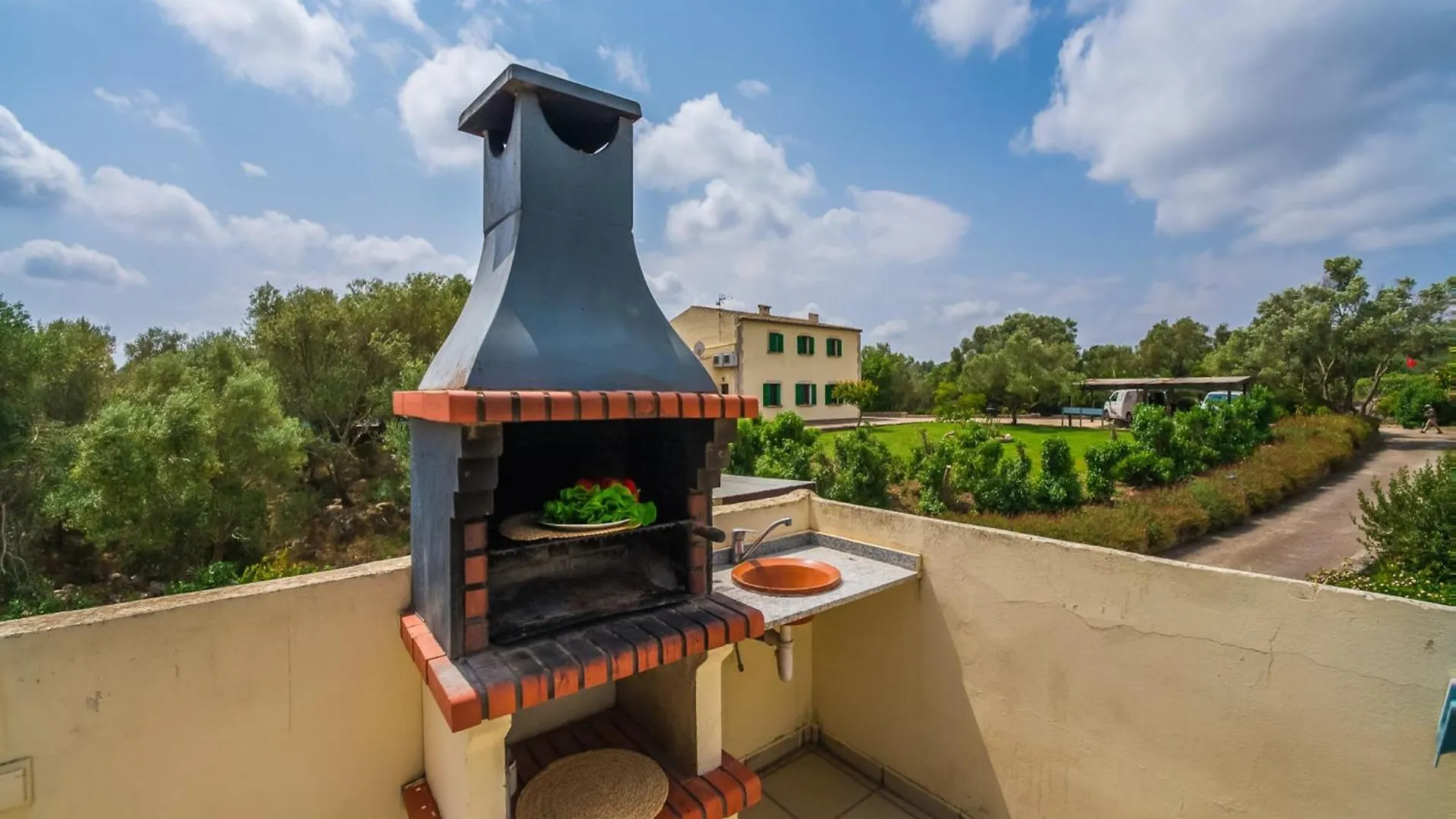 12 Person Country House In Petra Сasa de vacaciones